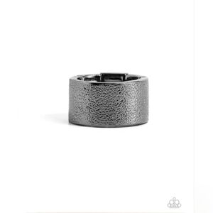 Paparazzi Hammer Fist- Black Ring Stretch